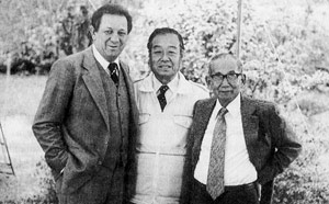 Sr. Guaçu Piteri, presidente Sr. Wakabayashi e vice-presidente Sr. Onoe